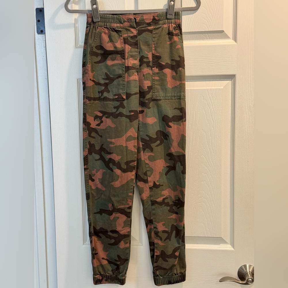 Cameo pants
